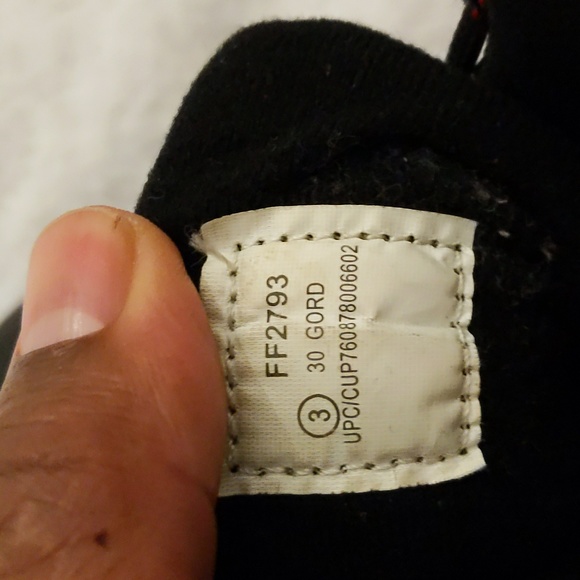 Canadiana| Black Thinsulate Boots Waterproof soles Black Laced Up - Picture 3 of 15